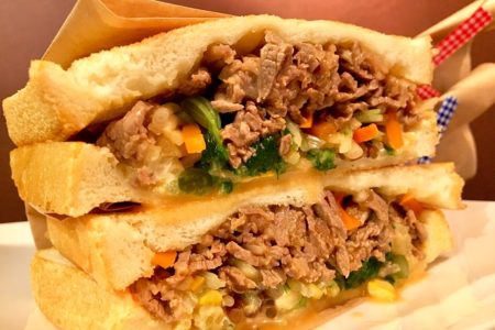 【2019.10.29～】週替わりランチセット「牛肉とナムルのサンド」
